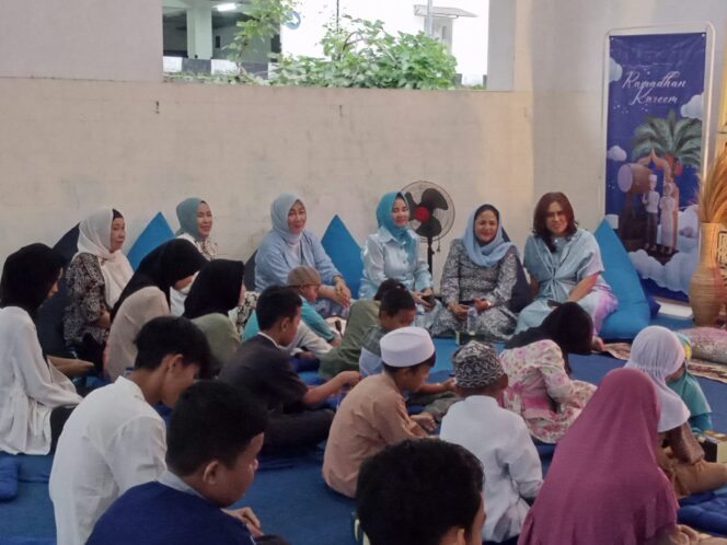 
					KWB Santuni Anak Yatim dan dhuafa Bulan Suci Ramadhan 1446 H
