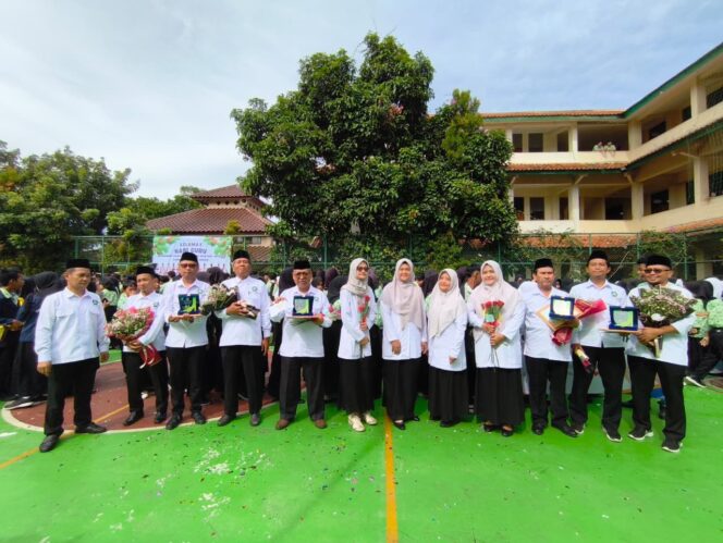 
					Perjuangan Guru Dasa Semesta Terus Berkiprah yang terbaik untuk masa Depan Bangsa