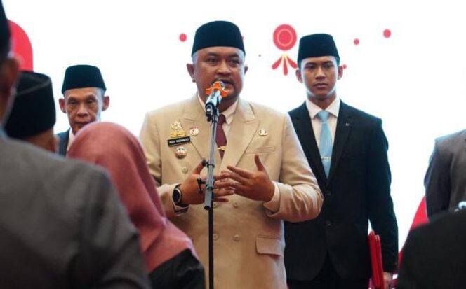 
					Berikut daftar 21 pejabat yang dilantik Bupati Bogor Rudy Susmanto