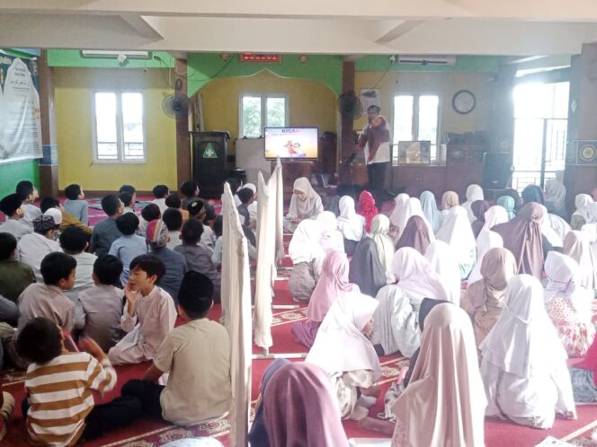 
					Warga SD Pertiwi Antusias Raih Bintang Ramadhan 14