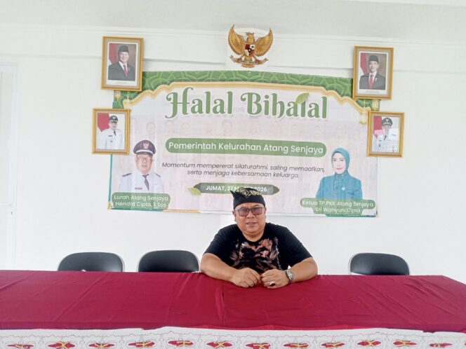 
					Warga Atang Sanjaya Kecamatan Kemang miliki Kantor kelurahan Tiga lantai