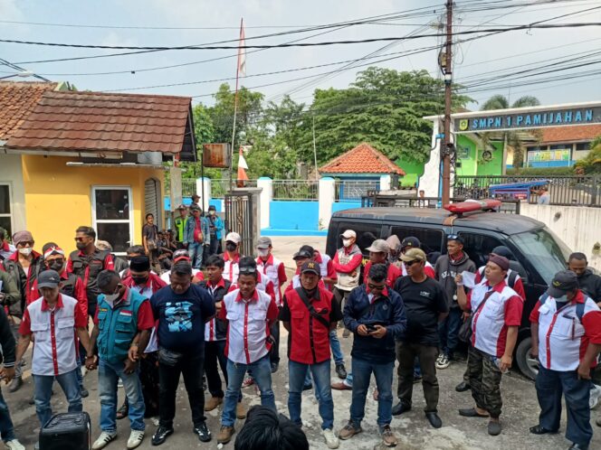 
					PPID Desa Pamijahan Abai, SUKMA : Melanggar Amanat UU Nomor 14 Tahun 2008 Tentang K – I