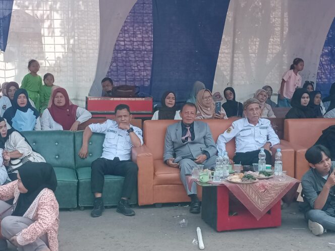 
					SMPN 2 Desa Girimulyo unjuk kebolehan pembudayaan Nusantara dan mancanegara