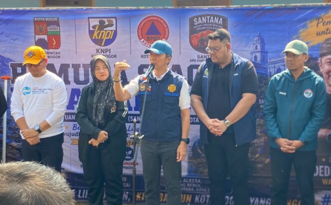 
					Baru Pelantikan SANTANA DPD KNPI Kota Bogor langsung Gelar Bebersih lingkungan tepi sungai