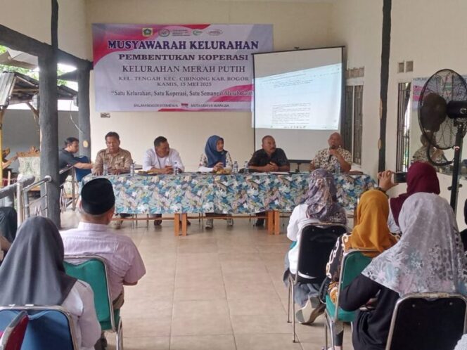 
					Dibangun Kopdes Merah Putih Bank Emok dan Pinjol Runtuh